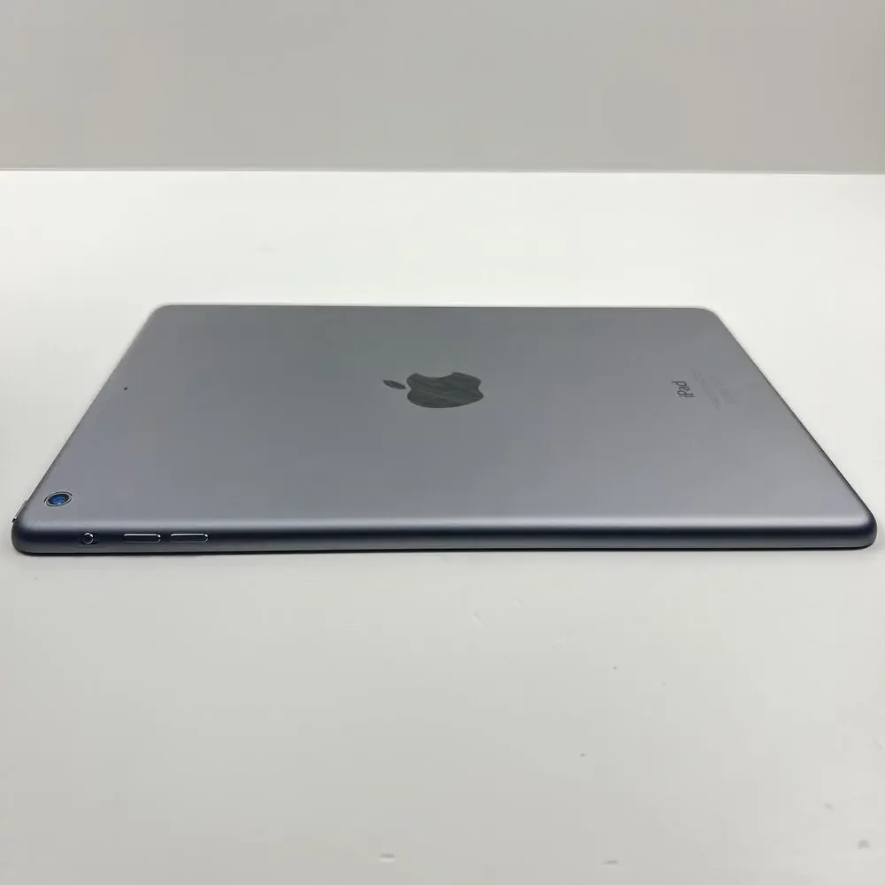 Apple iPad Air 1st Generation A1474 16 GB Wi-Fi 9.7 in | Space Gray | MD78LL/B